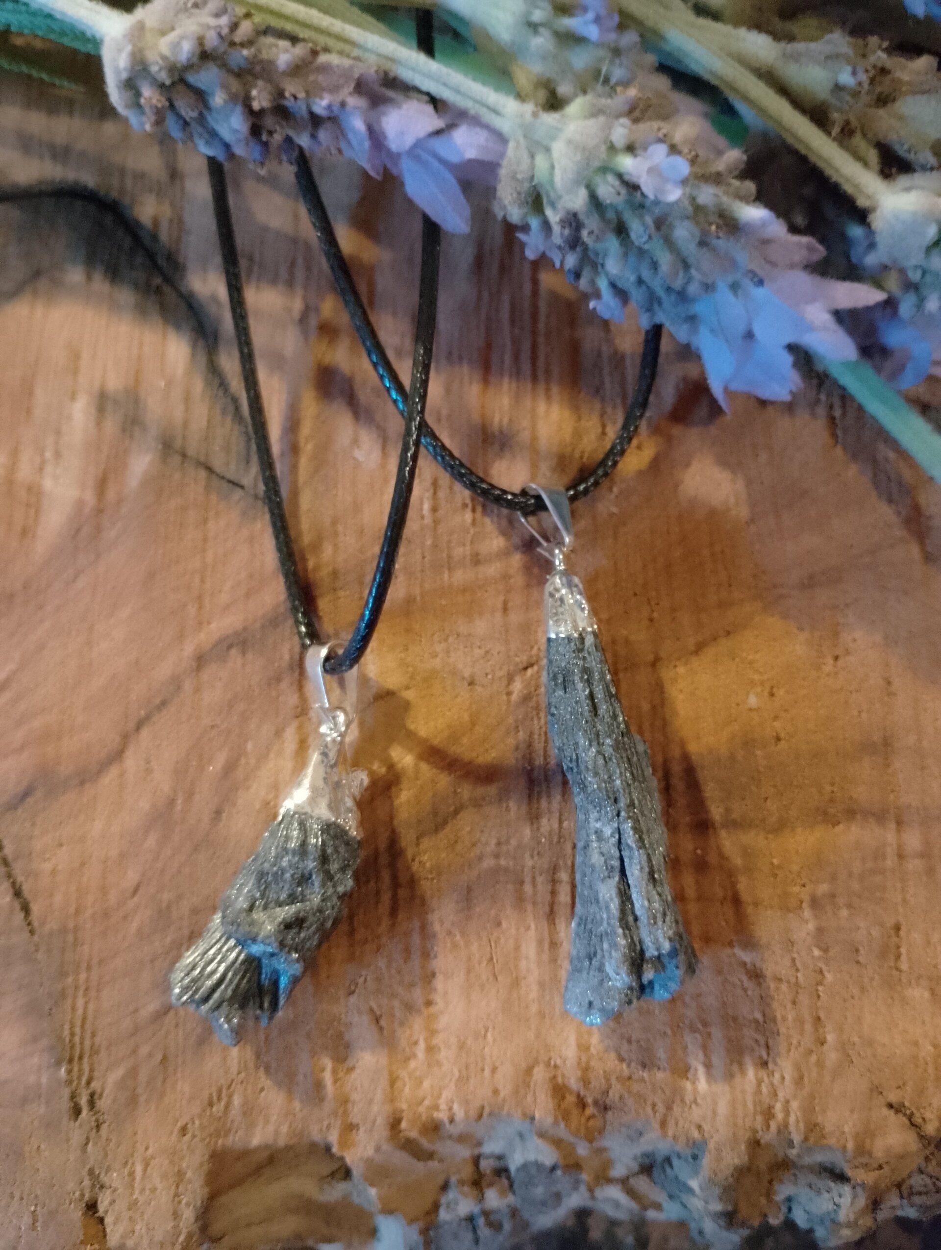 Colgante Escoba de bruja (cianita) - 2